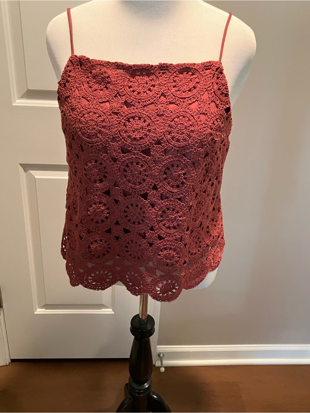 LOFT Rose Crochet Lace Camisole Tank Top